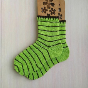 Салатовые вязаные носки ручной работы с шоколадными полосками р.38-40 RussianSocks