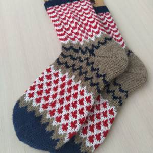 Теплые шерстяные вязаные спицами носки ручной работы RussianSocks купить. Фото №7