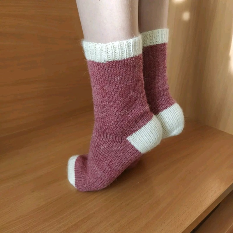 Брусничные женские вязаные носки шерстяные носочки ручной работы RussianSocks