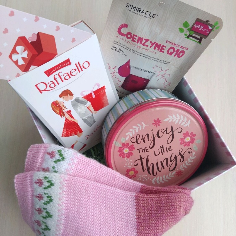 Розовый подарочный набор для нежной девушки