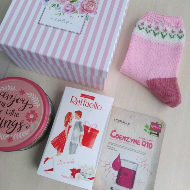 Розовый подарочный набор для нежной девушки