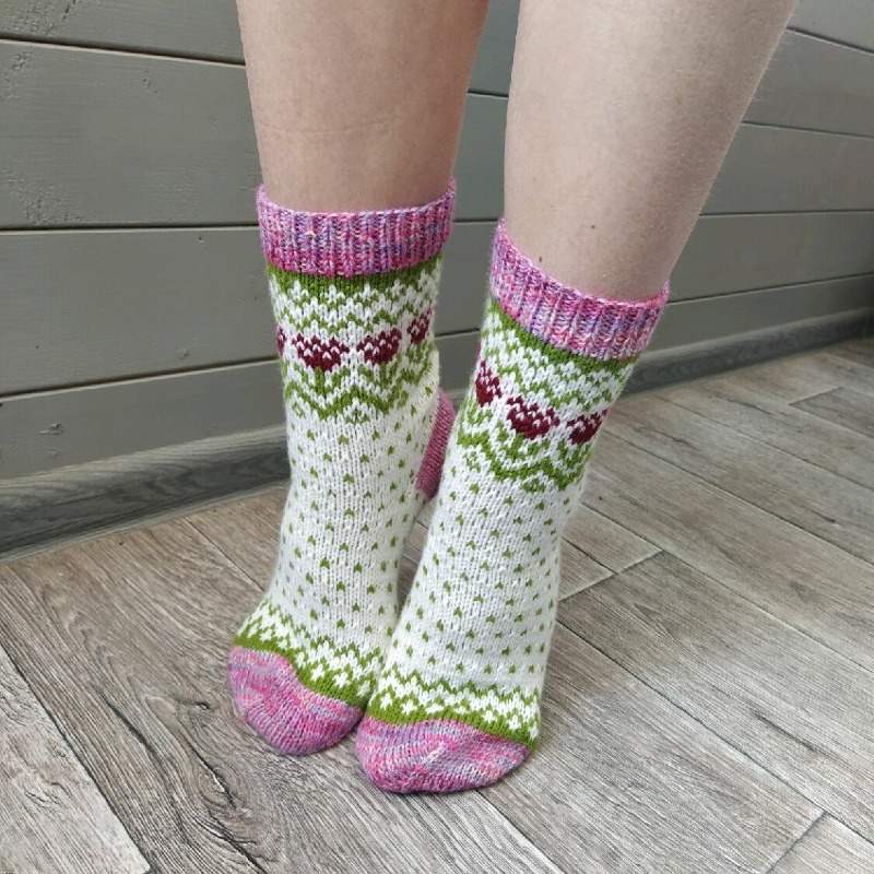 Весенние женские вязаные носки RussianSocks с цветочками