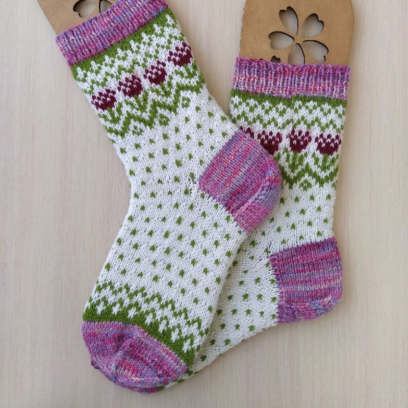 Весенние женские вязаные носки RussianSocks с цветочками