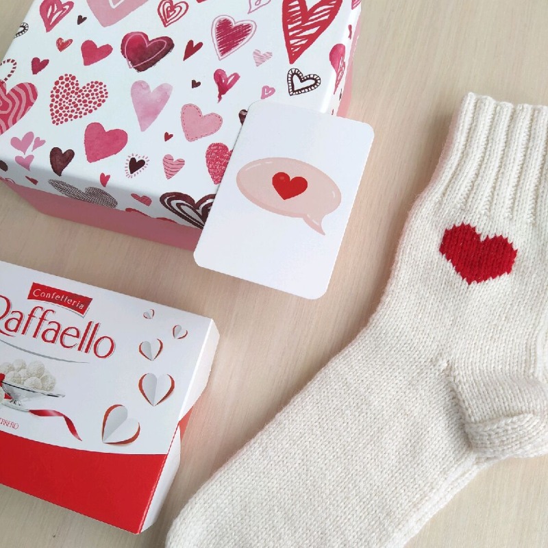 RussianSocks Подарочный набор вязаные носки ручной работы + конфеты