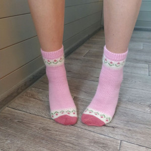 Розовые носки RussianSocks с цветочками маме девушке подруге. Фото №4